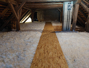 Izolace stropu zděného rodinného domu